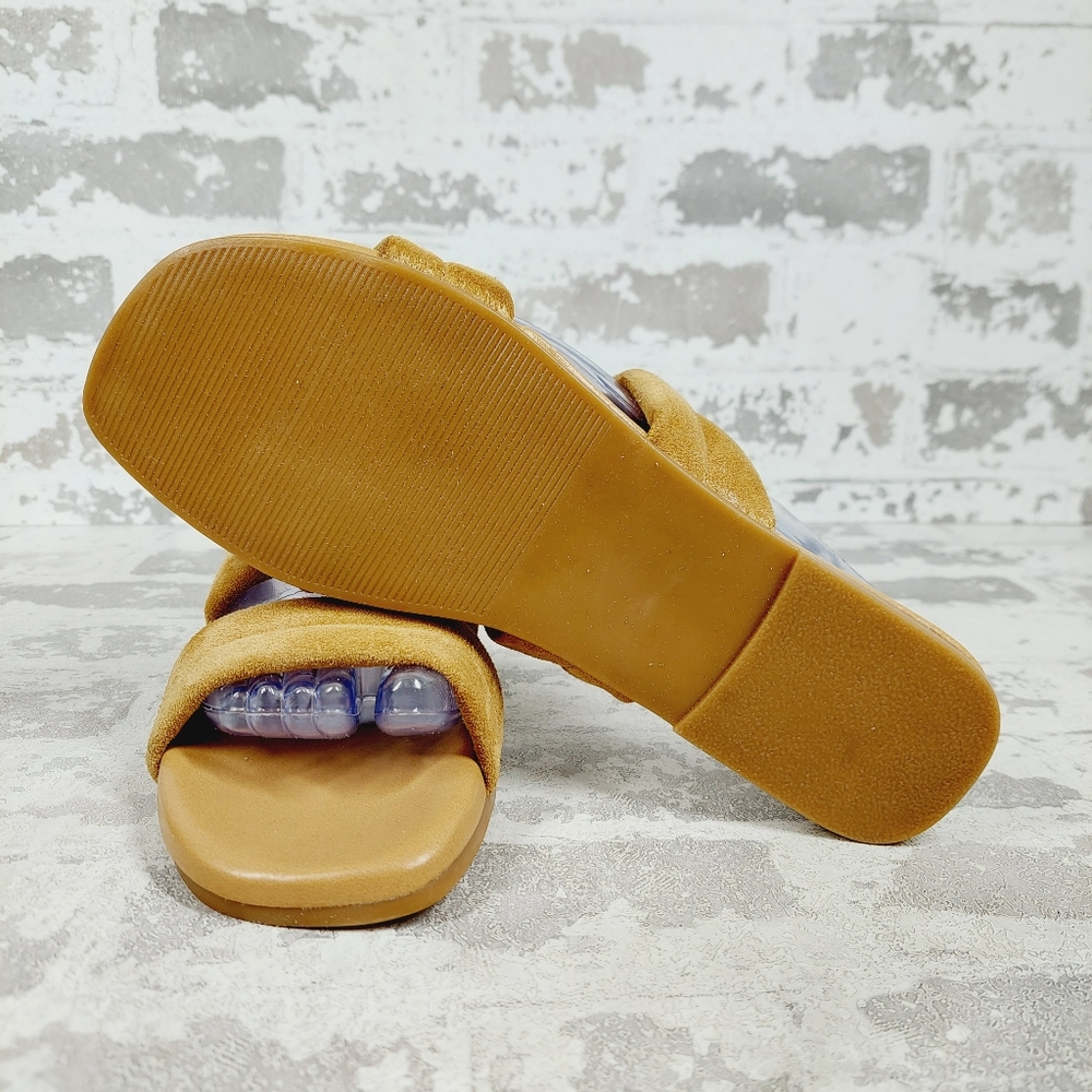 NEW Steve Madden Women's Wizen Tan Flat Sandals F533 - Picture 5 of 9